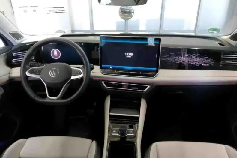 Volkswagen Tiguan din 2025 cu 37.244 km - oferta VOL218402 - foto 3