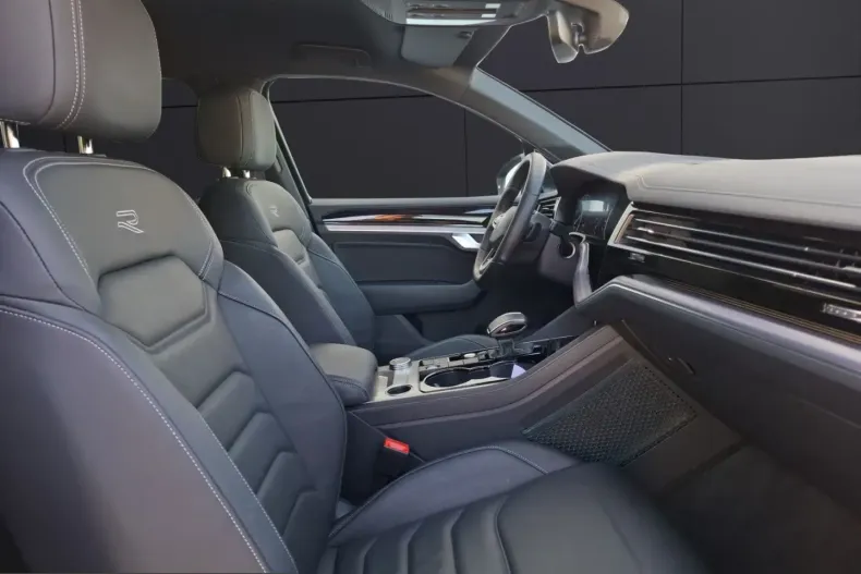 Volkswagen Touareg din 2022 cu 52.000 km - oferta VOL218406 - foto 11