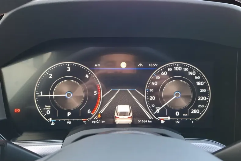 Volkswagen Touareg din 2022 cu 52.000 km - oferta VOL218406 - foto 17