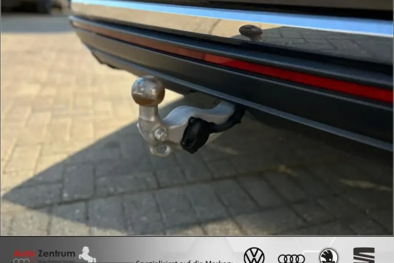 Volkswagen Touareg din 2022 cu 78.847 km - oferta VOL218409 - foto 9