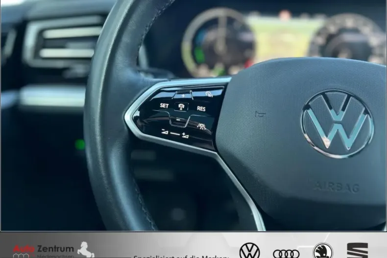 Volkswagen Touareg din 2022 cu 78.847 km - oferta VOL218409 - foto 23
