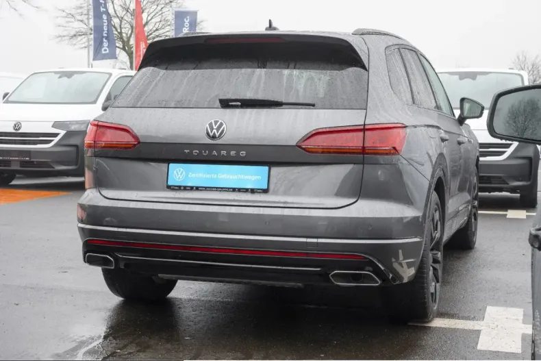 Volkswagen Touareg din 2022 cu 72.574 km - oferta VOL218410 - foto 2