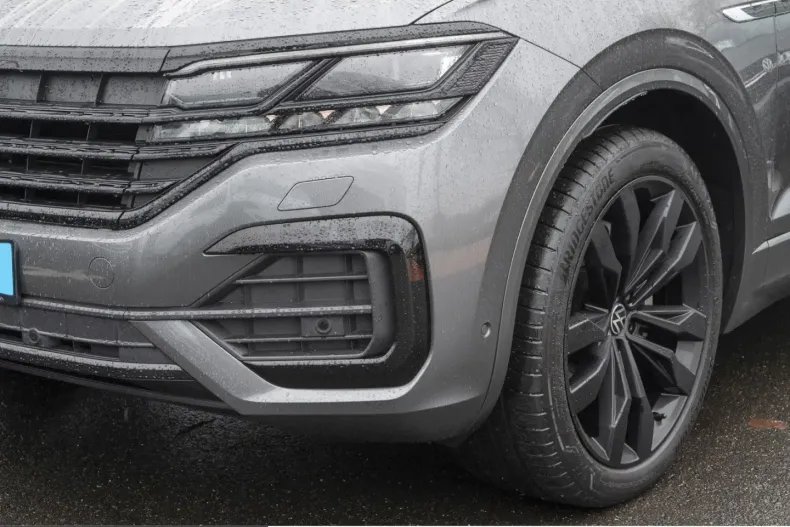 Volkswagen Touareg din 2022 cu 72.574 km - oferta VOL218410 - foto 4