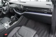 Volkswagen Touareg din 2022 cu 72.574 km - oferta VOL218410 - foto 7