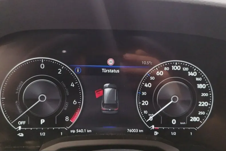 Volkswagen Touareg din 2022 cu 76.200 km - oferta VOL218411 - foto 13