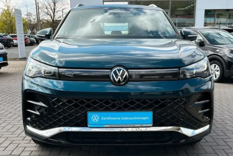 Volkswagen Tiguan din 2025 cu 25.126 km - oferta VOL218414 - foto 1