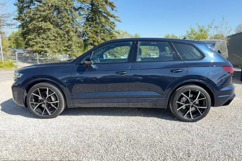 Volkswagen Touareg din 2025 cu 20.000 km - oferta VOL218415 - foto 2