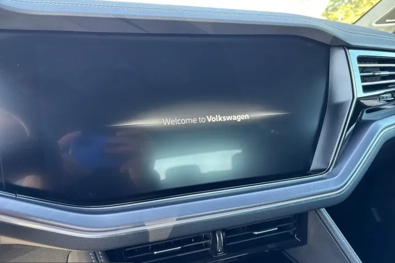 Volkswagen Touareg din 2025 cu 20.000 km - oferta VOL218415 - foto 20