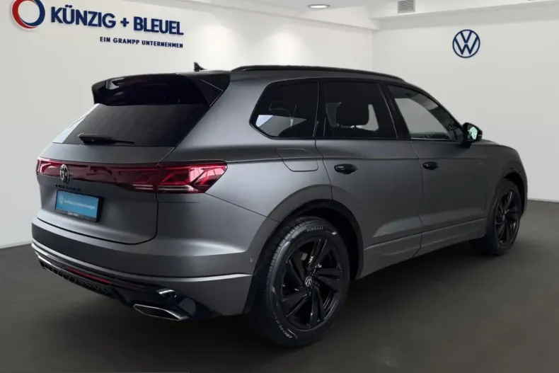 Volkswagen Touareg din 2025 cu 15.789 km - oferta VOL218416 - foto 3