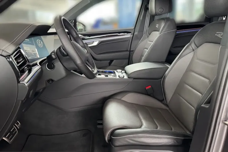 Volkswagen Touareg din 2025 cu 15.789 km - oferta VOL218416 - foto 7