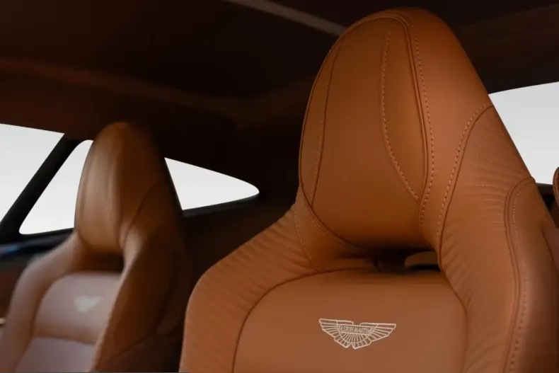Aston Martin DBS din 2024 cu 35 km - oferta AST218418 - foto 19