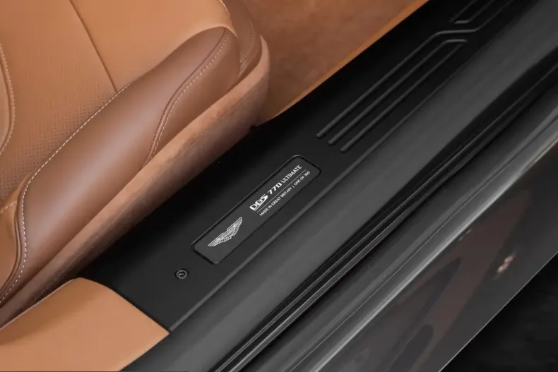 Aston Martin DBS din 2024 cu 35 km - oferta AST218418 - foto 28