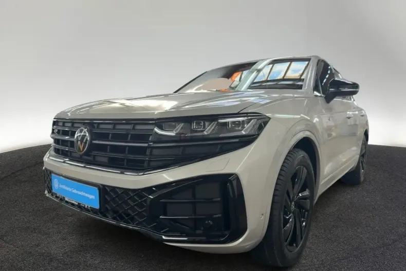Volkswagen Touareg din 2025 cu 12.098 km - oferta VOL218419 - foto 1