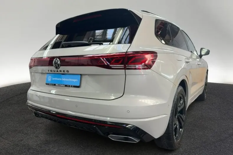 Volkswagen Touareg din 2025 cu 12.098 km - oferta VOL218419 - foto 3