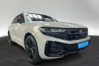 Volkswagen Touareg din 2025 cu 12.098 km - oferta VOL218419 - foto 4