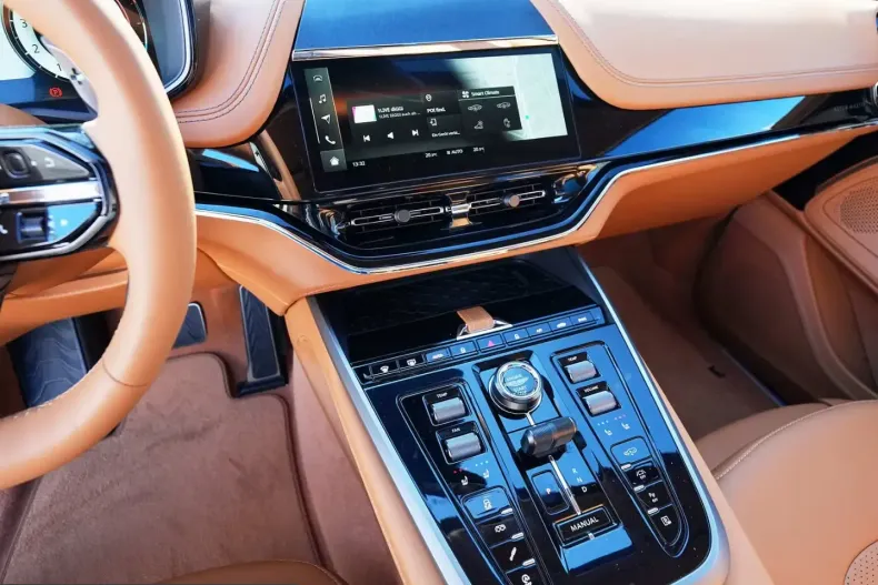 Aston Martin DBX din 2026 cu 100 km - oferta AST218421 - foto 22