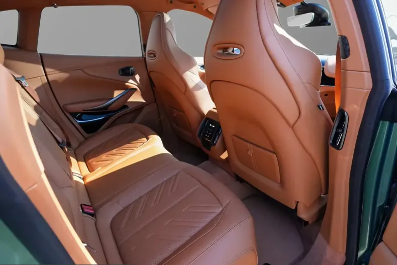 Aston Martin DBX din 2026 cu 100 km - oferta AST218421 - foto 30