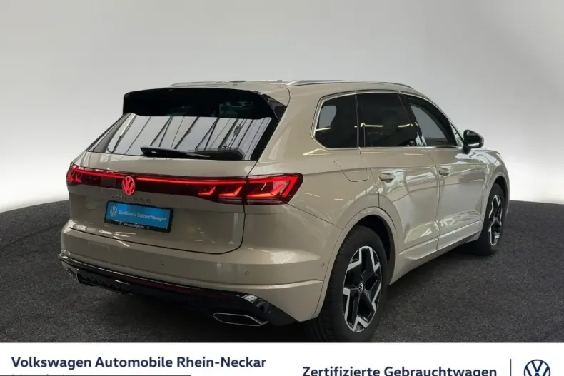 Volkswagen Touareg din 2025 cu 32.827 km - oferta VOL218422 - foto 3