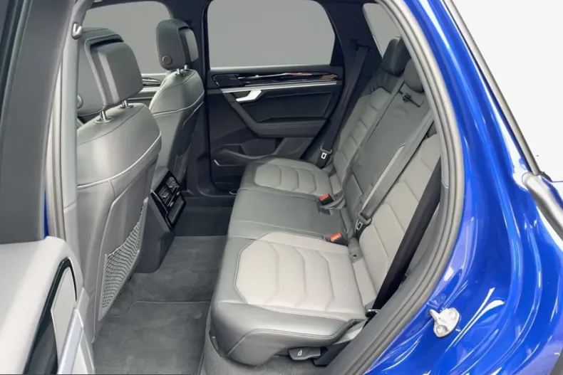 Volkswagen Touareg din 2025 cu 21.821 km - oferta VOL218426 - foto 11