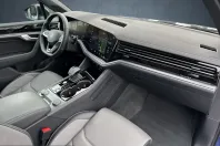 Volkswagen Touareg din 2025 cu 21.821 km - oferta VOL218426 - foto 13