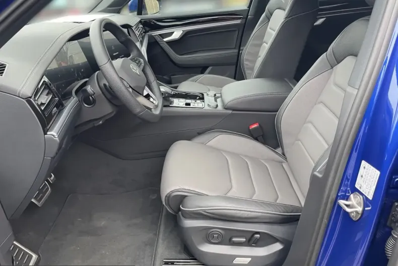 Volkswagen Touareg din 2025 cu 11.217 km - oferta VOL218427 - foto 7