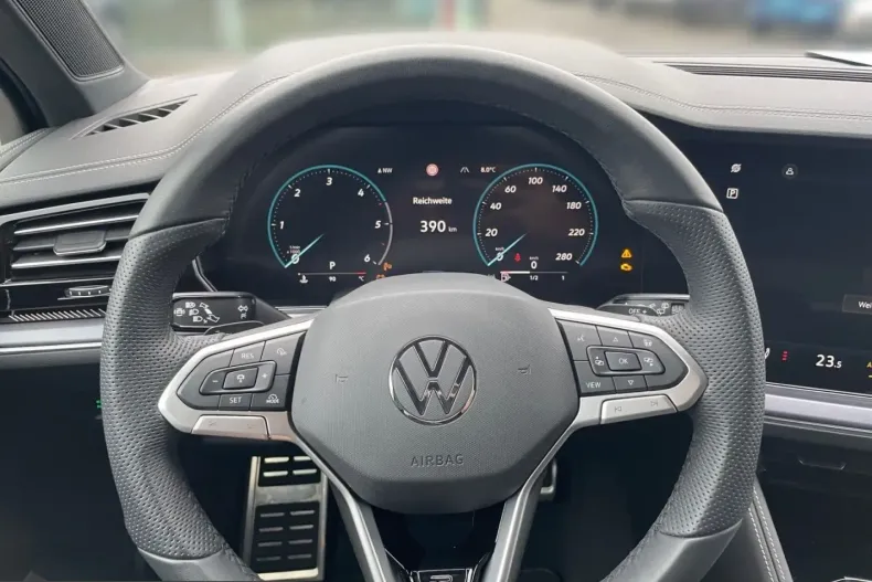 Volkswagen Touareg din 2025 cu 11.217 km - oferta VOL218427 - foto 8