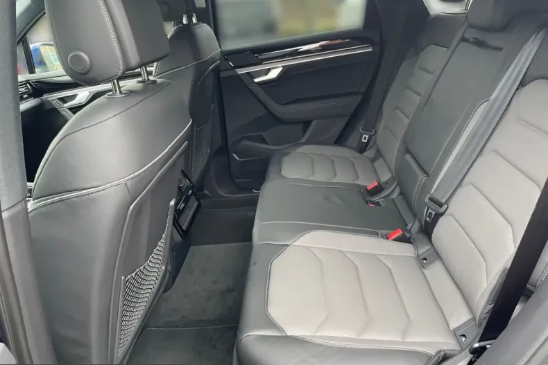 Volkswagen Touareg din 2025 cu 11.217 km - oferta VOL218427 - foto 11