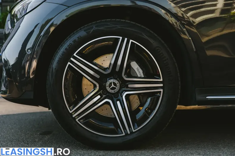 Mercedes-Benz GLC 300 (Clasa GLC) din 2023 cu 48.000 km - oferta MER218429 - foto 5