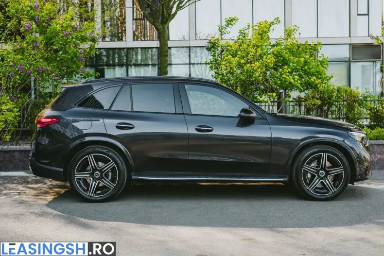 Mercedes-Benz GLC 300 (Clasa GLC) din 2023 cu 48.000 km - oferta MER218429 - foto 6