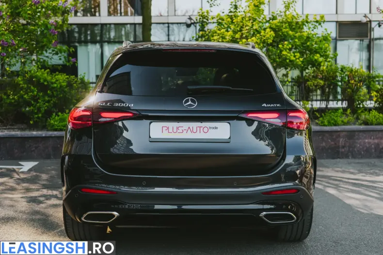 Mercedes-Benz GLC 300 (Clasa GLC) din 2023 cu 48.000 km - oferta MER218429 - foto 8