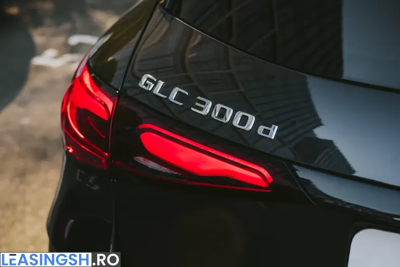 Mercedes-Benz GLC 300 (Clasa GLC) din 2023 cu 48.000 km - oferta MER218429 - foto 10