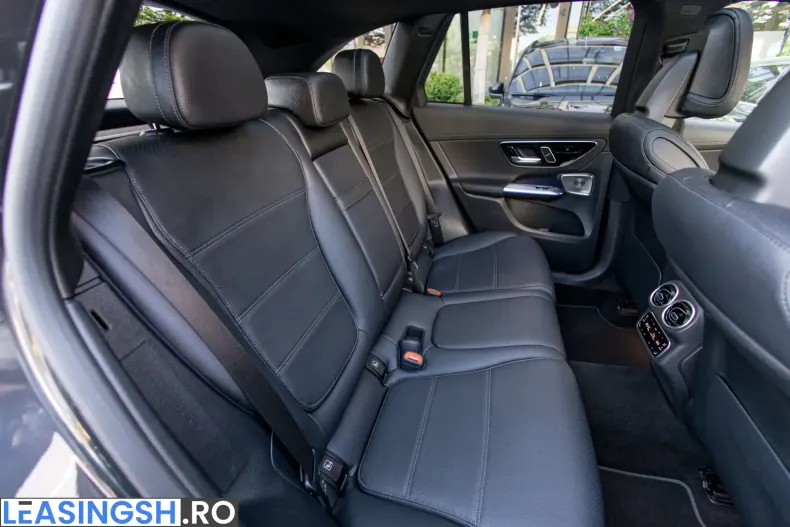 Mercedes-Benz GLC 300 (Clasa GLC) din 2023 cu 48.000 km - oferta MER218429 - foto 17
