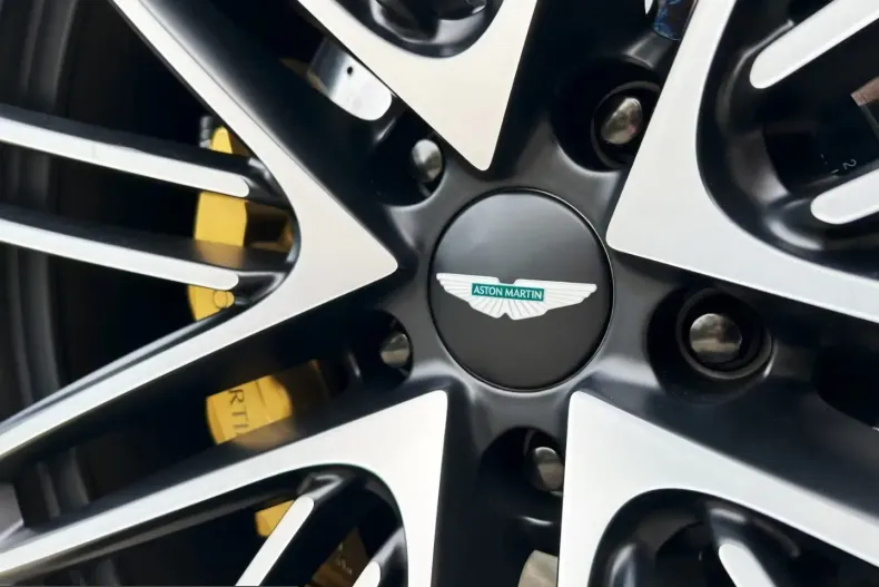 Aston Martin DB12 din 2024 cu 7.000 km - oferta AST218432 - foto 32