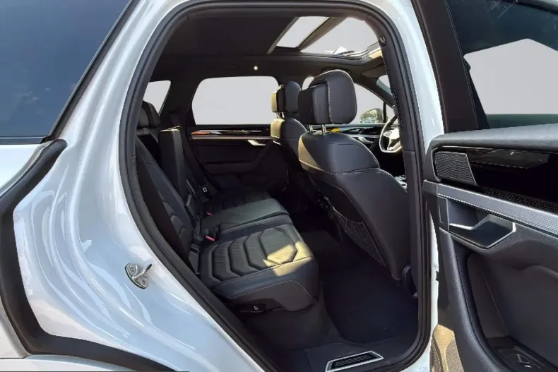 Volkswagen Touareg din 2022 cu 55.881 km - oferta VOL218433 - foto 24