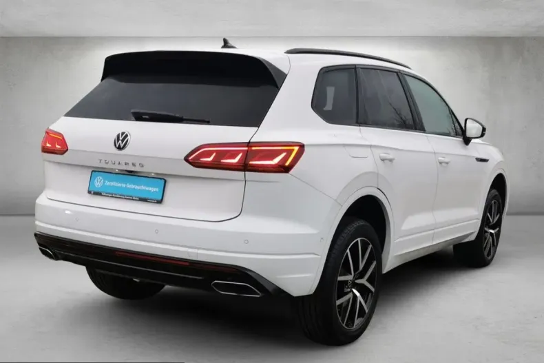 Volkswagen Touareg din 2022 cu 60.343 km - oferta VOL218435 - foto 3