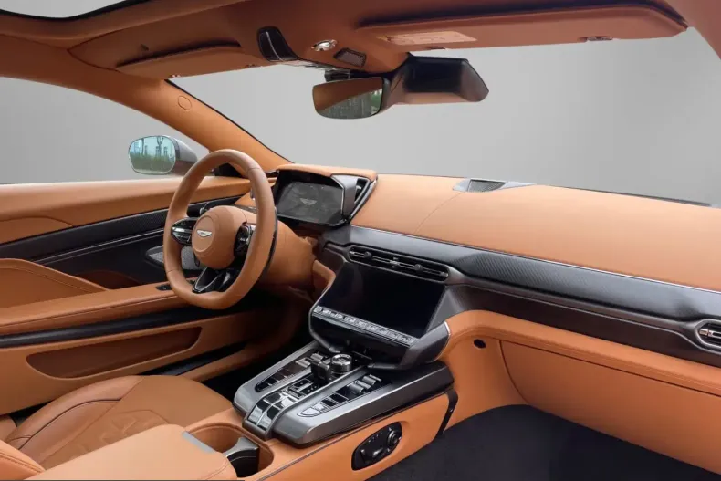 Aston Martin Vanquish din 2025 cu 7.000 km - oferta AST218436 - foto 9