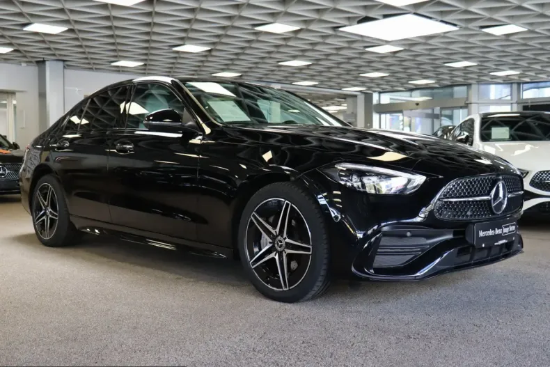 Mercedes-Benz C 300 (Clasa C) din 2023 cu 45.650 km - oferta MER218442 - foto 1