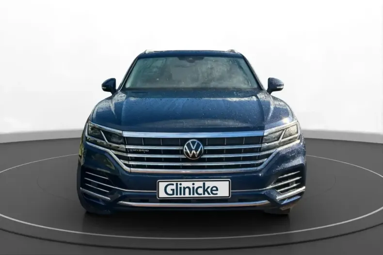 Volkswagen Touareg din 2022 cu 69.200 km - oferta VOL218443 - foto 1