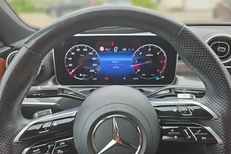 Mercedes-Benz C 300 (Clasa C) din 2023 cu 65.876 km - oferta MER218446 - foto 9