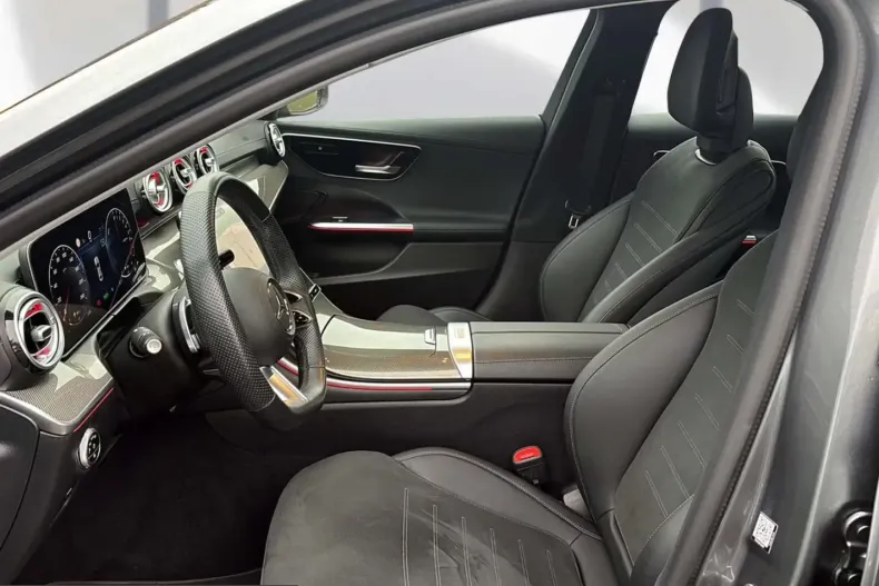 Mercedes-Benz C 300 (Clasa C) din 2023 cu 43.200 km - oferta MER218449 - foto 23