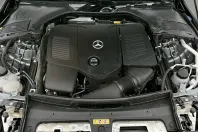 Mercedes-Benz C 300 (Clasa C) din 2023 cu 43.200 km - oferta MER218449 - foto 29