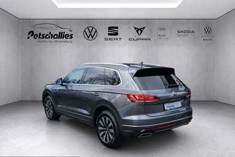 Volkswagen Touareg din 2022 cu 83.511 km - oferta VOL218450 - foto 3