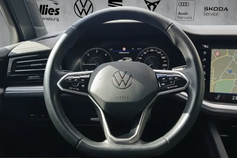 Volkswagen Touareg din 2022 cu 83.511 km - oferta VOL218450 - foto 10