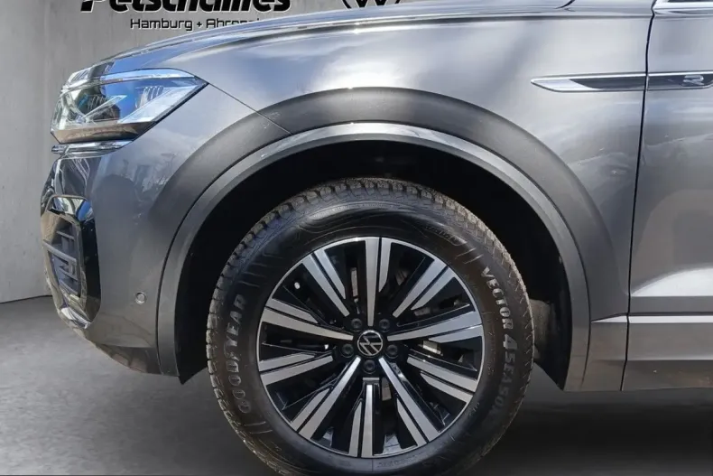 Volkswagen Touareg din 2022 cu 83.511 km - oferta VOL218450 - foto 20