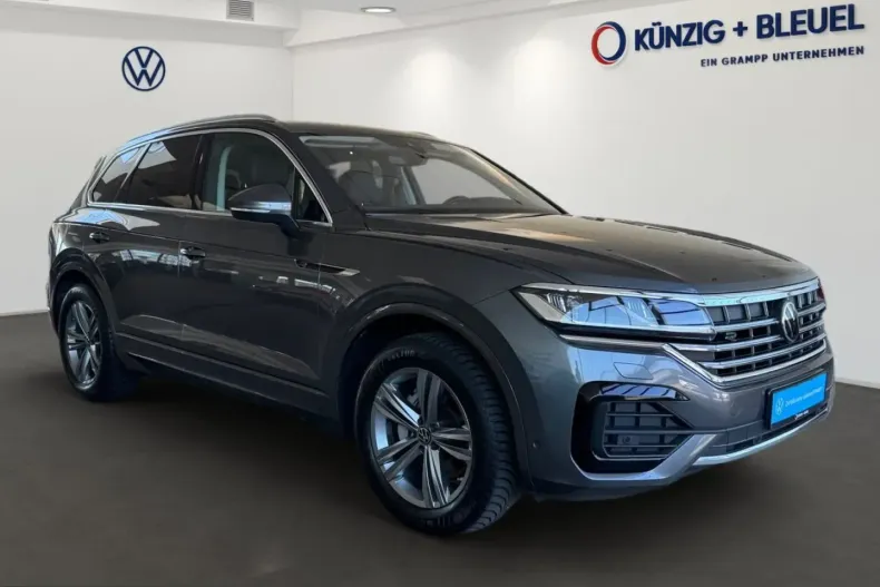 Volkswagen Touareg din 2023 cu 63.087 km - oferta VOL218451 - foto 2