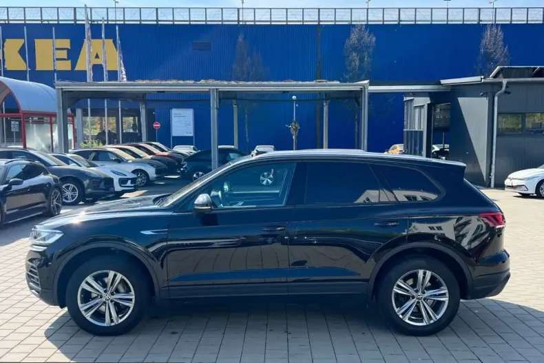 Volkswagen Touareg din 2023 cu 77.900 km - oferta VOL218452 - foto 2
