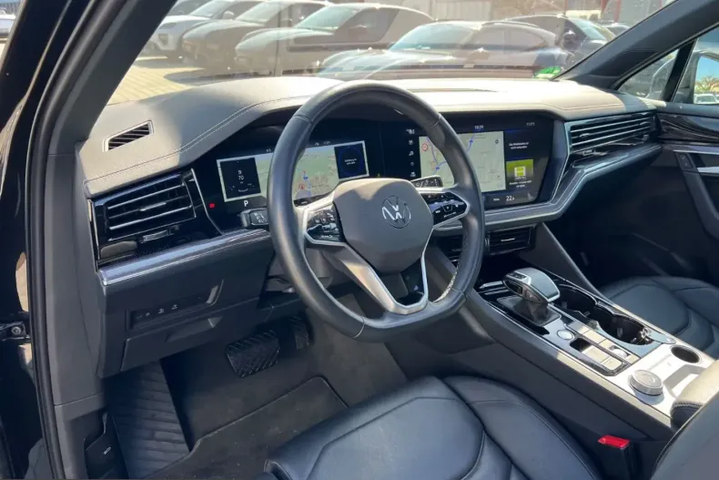 Volkswagen Touareg din 2023 cu 77.900 km - oferta VOL218452 - foto 6