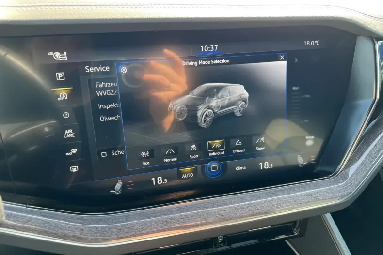 Volkswagen Touareg din 2023 cu 77.900 km - oferta VOL218452 - foto 20