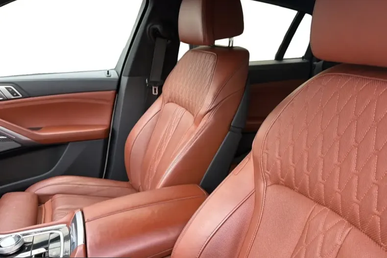 BMW X6 (Seria X) din 2023 cu 49.938 km - oferta BMW218457 - foto 32