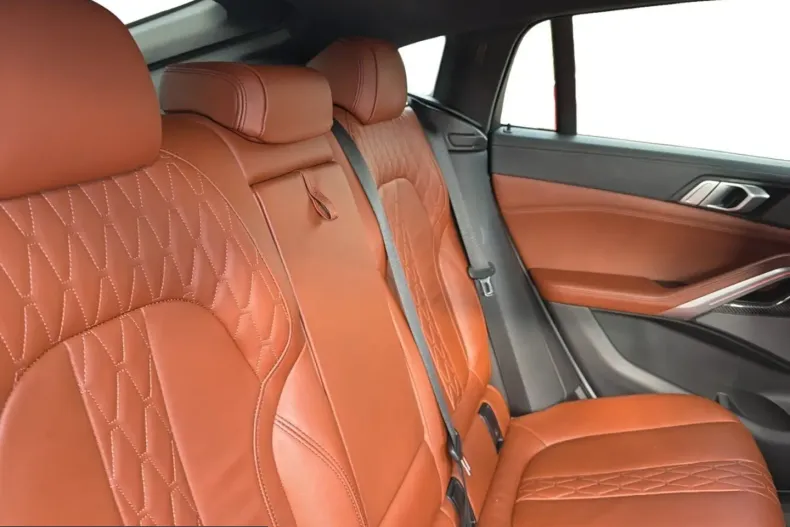 BMW X6 (Seria X) din 2023 cu 49.938 km - oferta BMW218457 - foto 36